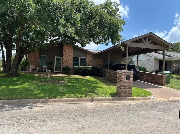 5210 Laurie Dr, Mineral Wells, TX 76067