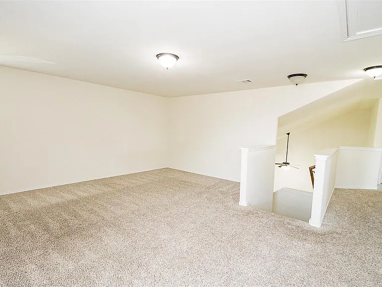 317 Noddy Rd — Photo 13