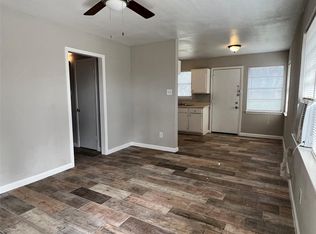 8713 Peachtree St #1, Houston, TX 77016