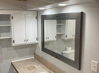 39140 Detroit Rd, Avon, OH 44011