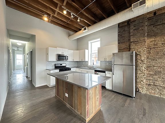2nd image of 1202 W Grand Ave #4