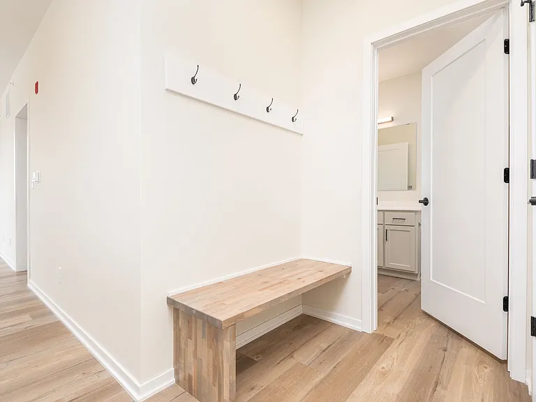 The Uptown Apartments — Photo 13