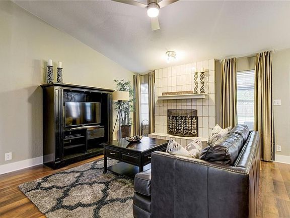 3rd image of 13304 Wisterwood St