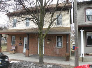 106 E Penn Ave, Robesonia, PA 19551