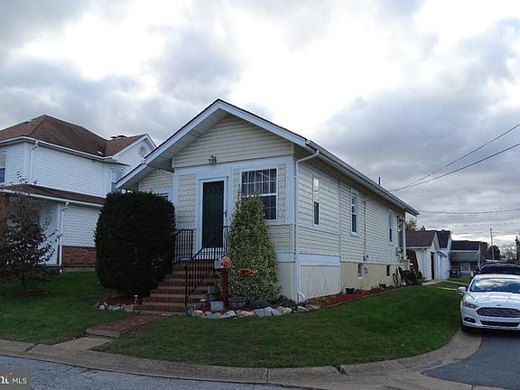 2nd image of 109 Elizabeth Ave