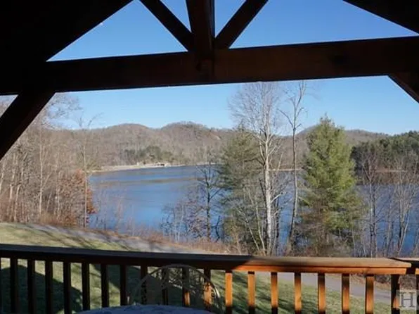 2314 Pine Creek Rd, Cullowhee, NC 28723