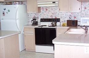 4th image of 21451 Michigan Ave