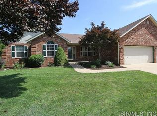 1009 Woodlake Ct, O Fallon, IL 62269