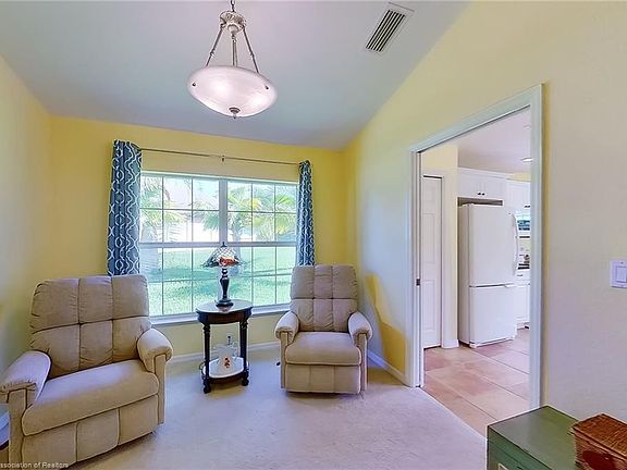 5th image of 39 Somerset Ln