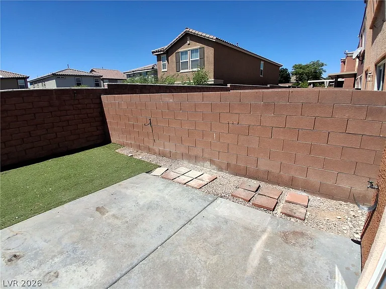 8011 Torremolinos Ave — Photo 29