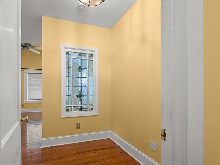 613 E Pine St — Photo 16
