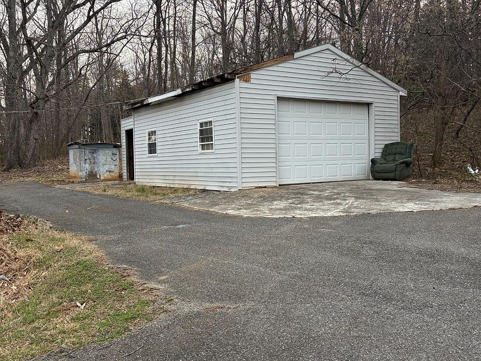 2nd image of 5935 Wards Rd
