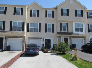 14 Lukens Mill Dr, Coatesville, PA 19320