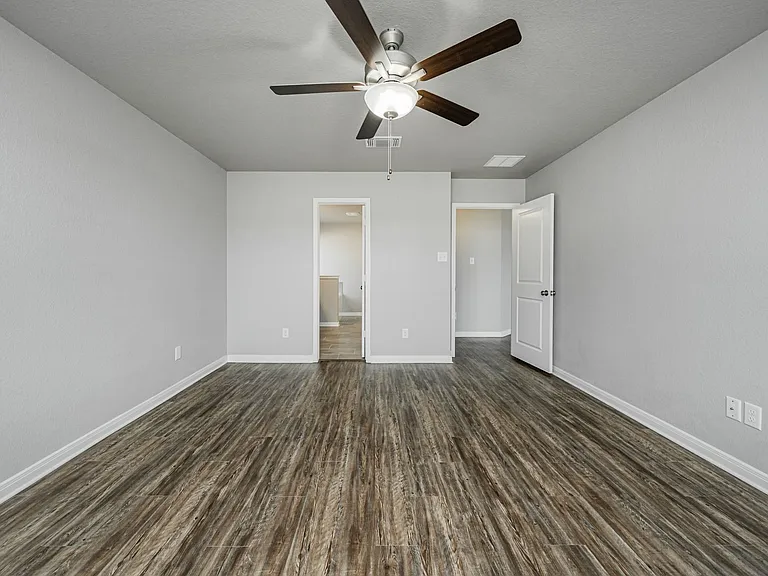 8227 Blue Field Dr — Photo 22