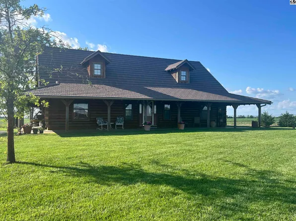 6435 S Halstead Rd, Halstead, KS 67056