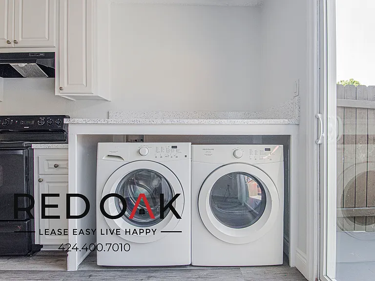 151 Drake St #28B — Photo 30