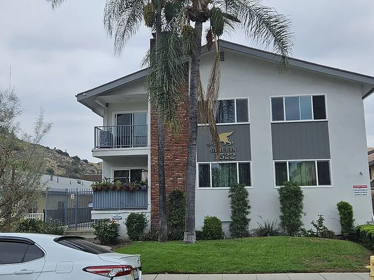 1522 Dixon St #8 — Photo 1