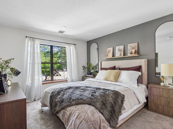 740 W Wisconsin Ave #2-208