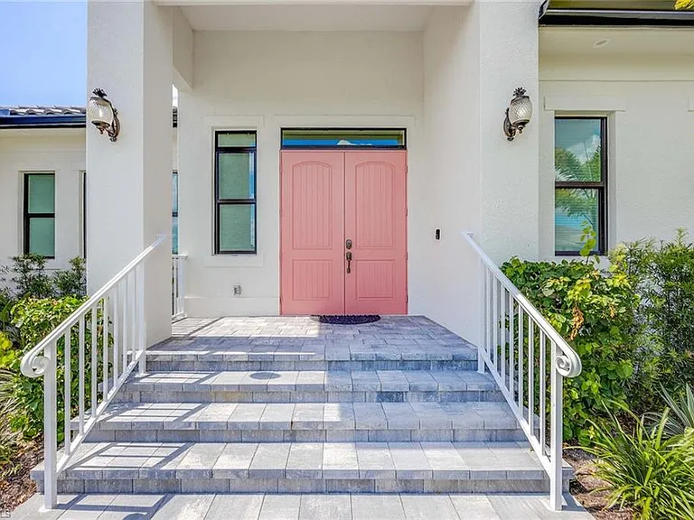 18457 Royal Hammock Blvd — Photo 3