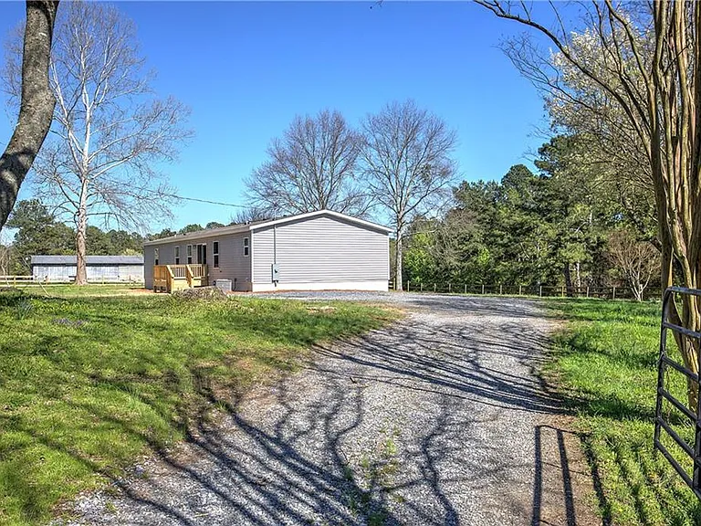 81 Popham Rd — Photo 50