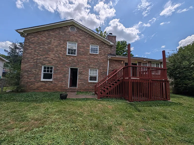 1060 Sandy Springs Rd NW — Photo 28