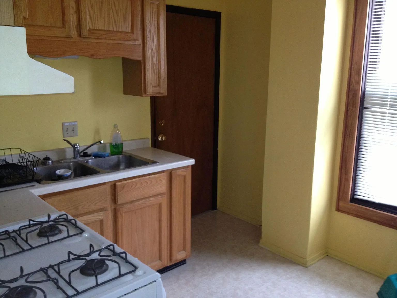 808 E Johnson St — Photo 4