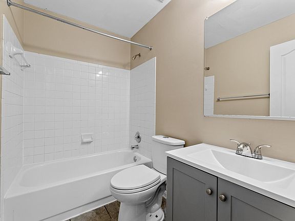 5th image of 2744 Brier Pond Cir