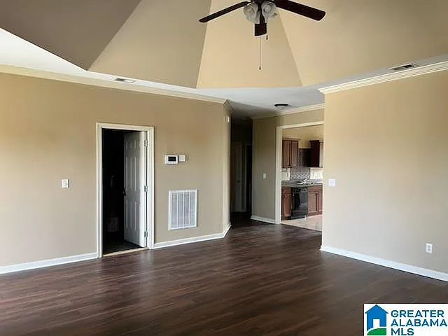 1004 Medinah Dr — Photo 5
