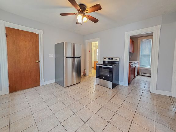 4th image of 463 Lake Ave APT 1