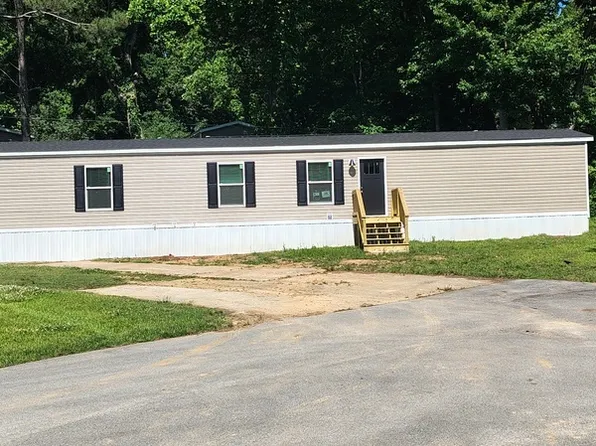 27 Club Cir, Ellenwood, GA 30294