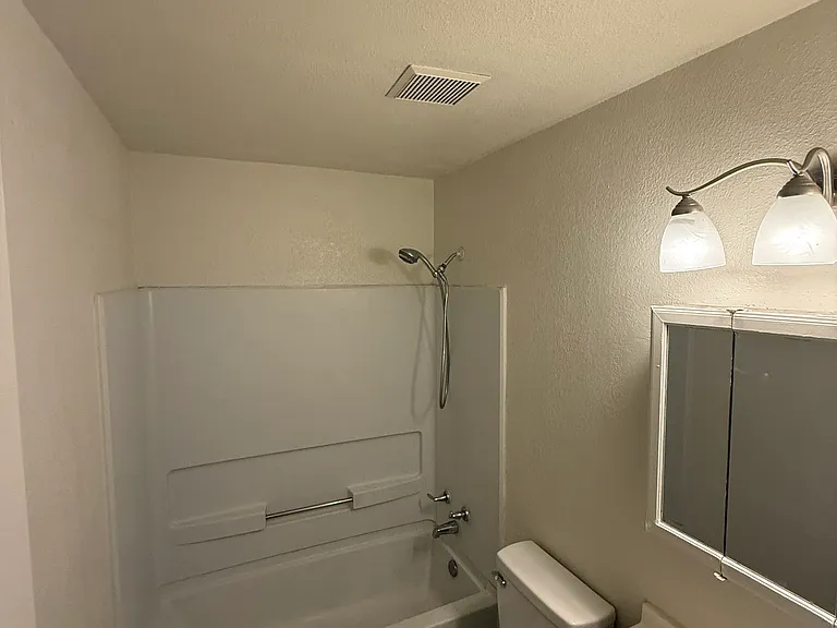 618 Chama St SE #1 — Photo 7