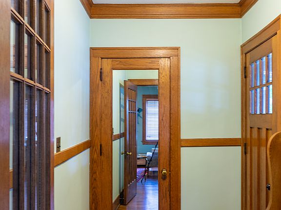 5th image of 458 Glenwood Ave SE