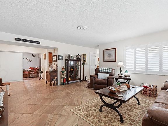 5th image of 250 Rosery Rd NW APT 351