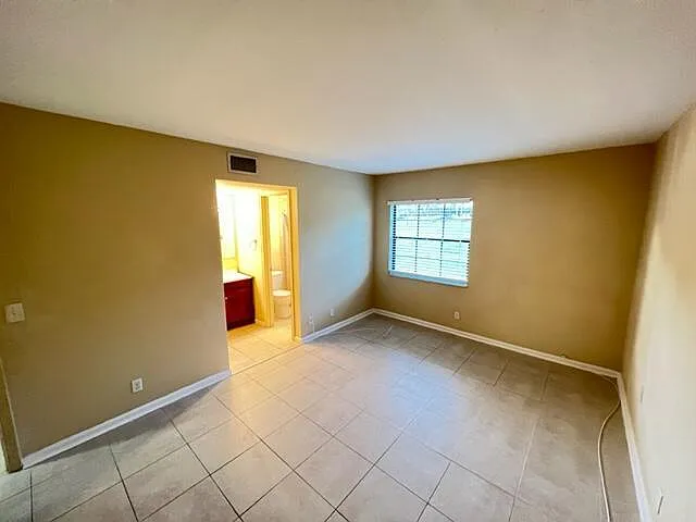 4221 Oak Terrace Dr — Photo 10