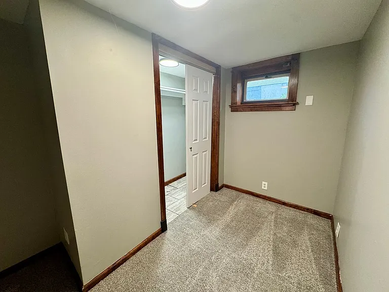 112 S 36th St — Photo 31