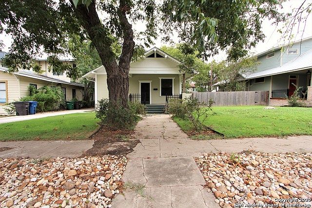 1st image of 938 W Craig Pl