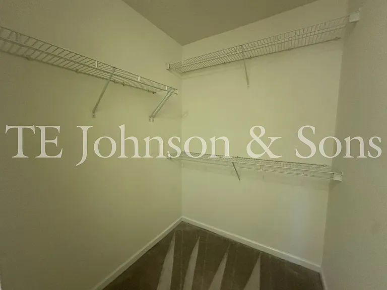 3351 Victoria Park Ln — Photo 10