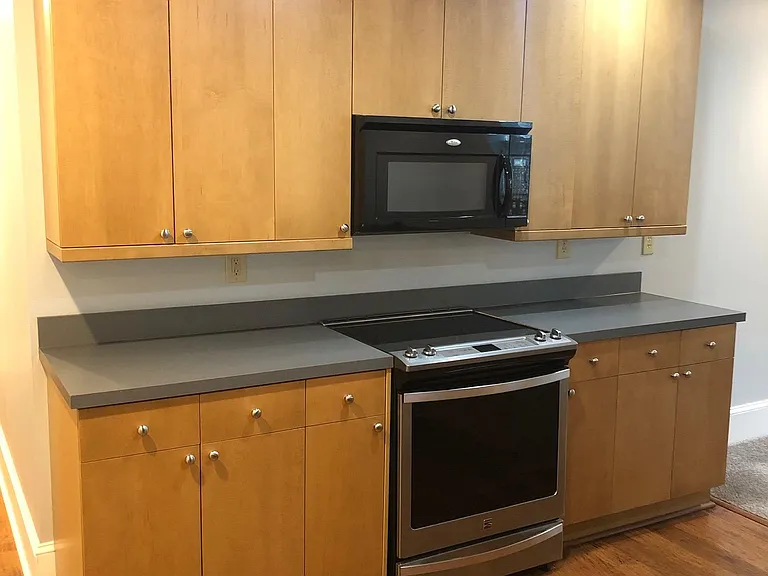 803 E 6th St #103 — Photo 2