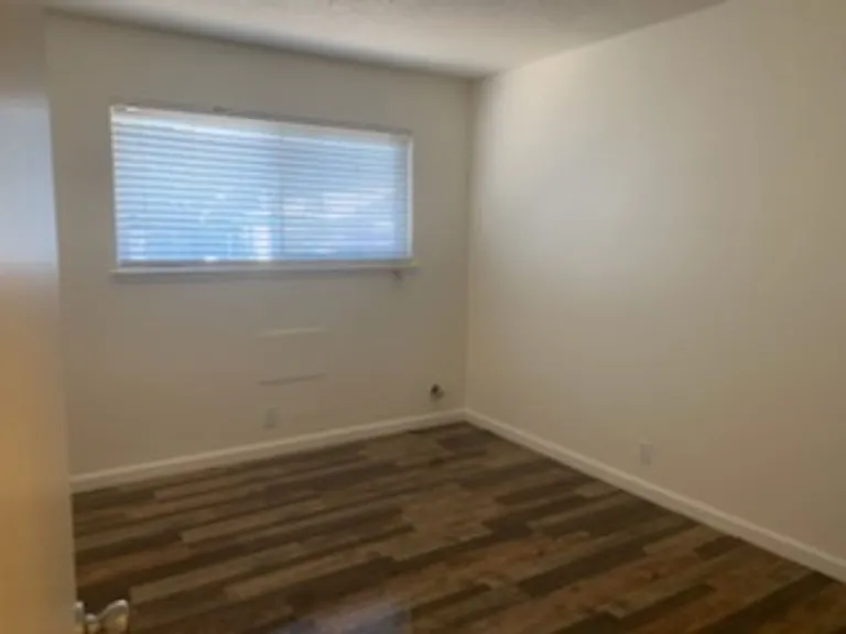 630 Maple St — Photo 23