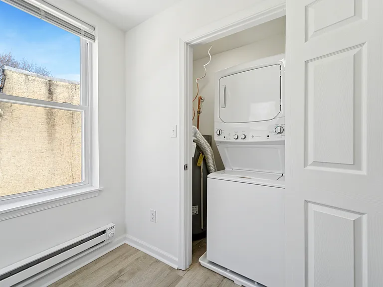 127 W Seymour St #1 — Photo 10