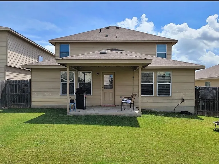 9213 Devonshire Ct — Photo 13