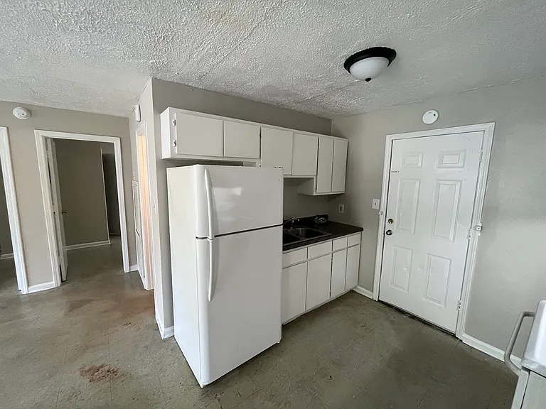 2695 Roy St #D — Photo 3