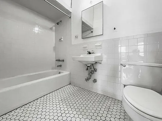 Rented by Brown Harris Stevens | media 26