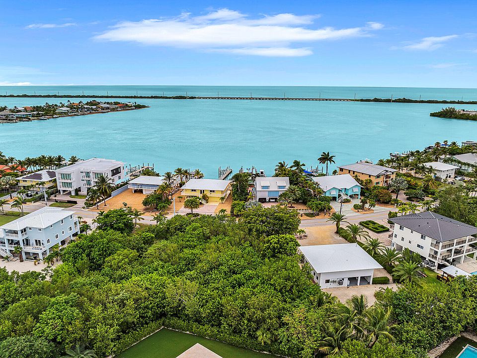 1st image of 125 Bimini Dr