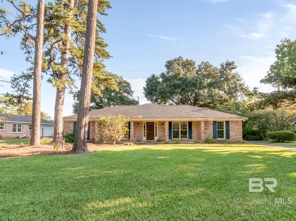5725 Vendome Dr S, Mobile, AL 36609