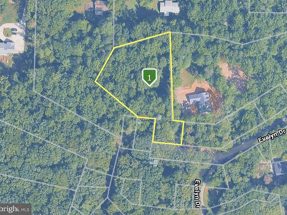 1st image of 8890 Evelyn Dr