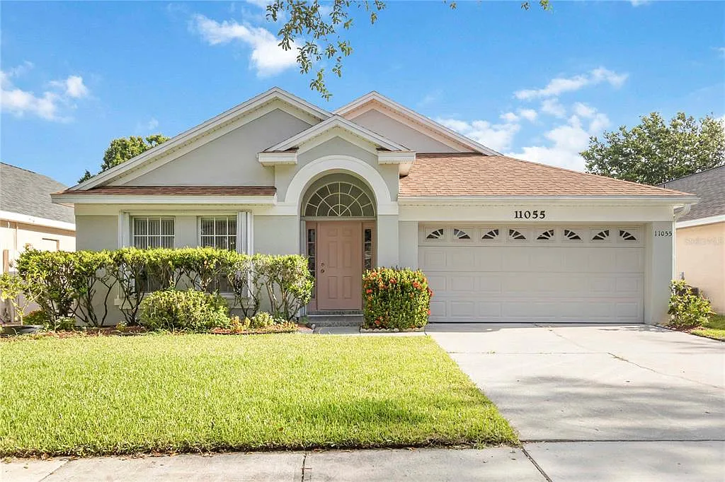 4 bed, 2.0 bath, 1875 sqft, $2,650 — Photo 1