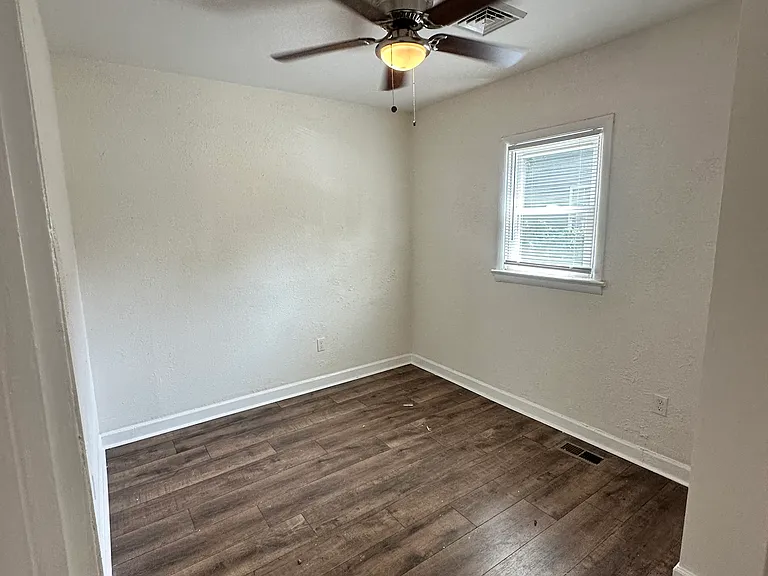 227 Settlers Landing Rd — Photo 8