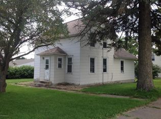 131 1st St NW, Spring Grove, MN 55974