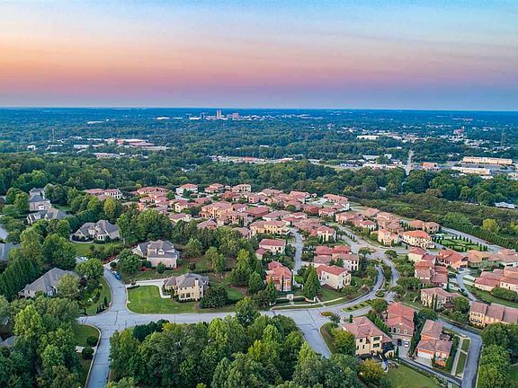 3rd image of 309 Arezzo Dr